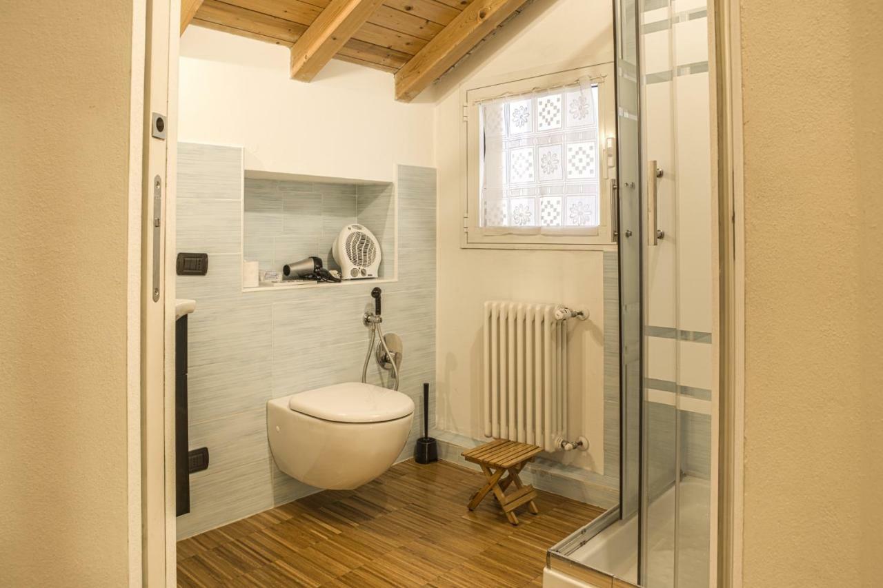 Apartamento Casa Rosa Luisago Exterior foto